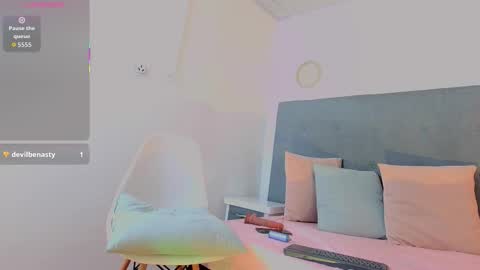 OliviaMonroe online show from 10-29-25, 10:22