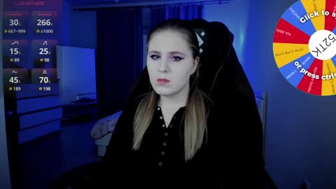 Snapshot of oliviamunk chatting on 01-03-25, 06:33 . online show from 01-03-25, 06:33