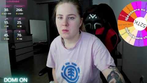 Snapshot of oliviamunk chatting on 01-16-25, 07:28 . online show from 01-16-25, 07:28