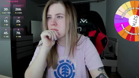 Snapshot of oliviamunk chatting on 01-17-25, 02:39 . online show from 01-17-25, 02:39