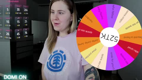 Snapshot of oliviamunk chatting on 01-18-25, 02:58 . online show from 01-18-25, 02:58