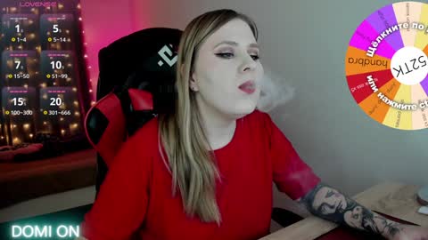 Snapshot of oliviamunk chatting on 01-22-25, 06:10 . online show from 01-22-25, 06:10