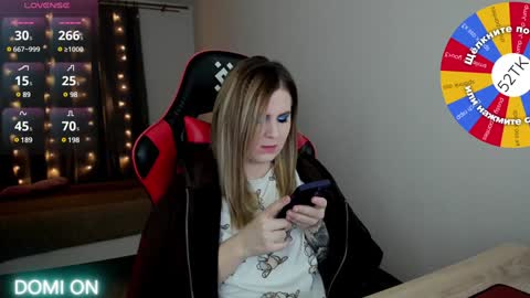 Snapshot of oliviamunk chatting on 01-25-25, 04:13 . online show from 01-25-25, 04:13