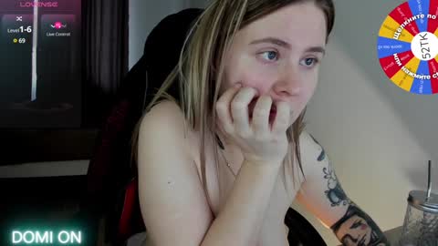 Snapshot of oliviamunk chatting on 01-27-25, 11:32 . online show from 01-27-25, 11:32