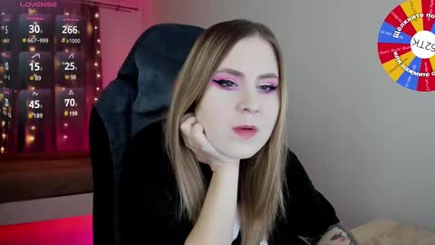 Snapshot of oliviamunk chatting on 02-09-25, 04:57 . online show from 02-09-25, 04:57