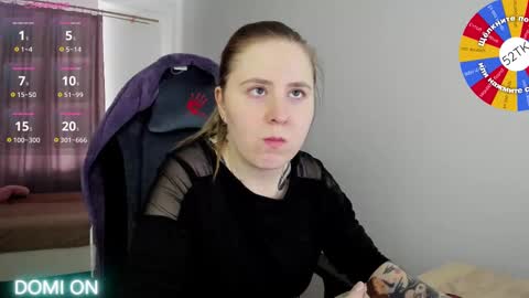 Snapshot of oliviamunk chatting on 02-13-25, 12:11 . online show from 02-13-25, 12:11