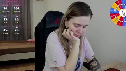 Snapshot of oliviamunk chatting on 02-20-25, 03:01 . online show from 02-20-25, 03:01