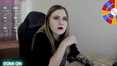 Snapshot of oliviamunk chatting on 02-23-25, 08:17 . online show from 02-23-25, 08:17