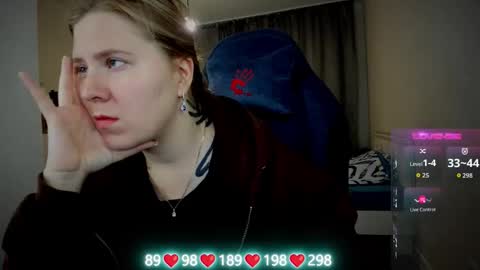 Snapshot of oliviamunk chatting on 09-16-25, 04:13 . online show from 09-16-25, 04:13