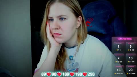 Snapshot of oliviamunk chatting on 11-02-25, 03:42 . online show from 11-02-25, 03:42