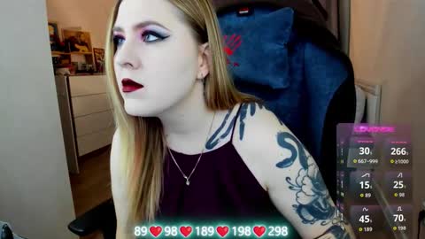 Snapshot of oliviamunk chatting on 12-03-25, 05:26 . online show from 12-03-25, 05:26