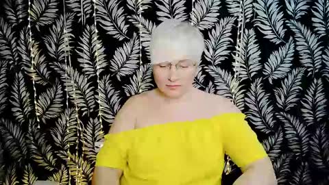 Kelly online show from 05-25-26, 10:32