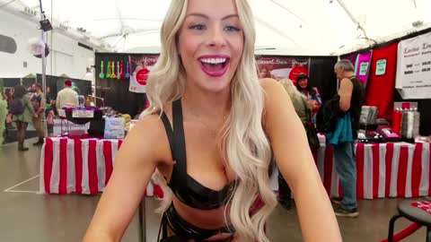 Snapshot of oliviaowens chatting on 02-01-25, 09:51 Olivia Owens online show from 02-01-25, 09:51