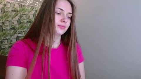 Olivia online show from 12-19-25, 05:47