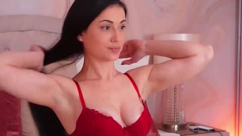 OliviaSway online show from 12-15-25, 01:59