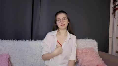 Kylie online show from 12-22-25, 06:16