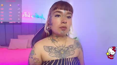 Snapshot of oliviia_tay chatting on 12-22-25, 11:51 oliviia online show from 12-22-25, 11:51