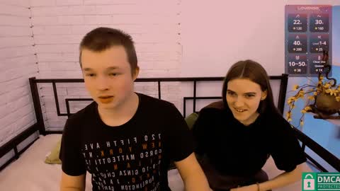 Snapshot of ollistiw chatting on 12-04-24, 06:55 Olli and Stiw online show from 12-04-24, 06:55