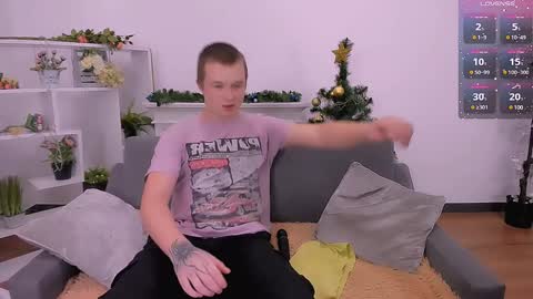 Snapshot of ollistiw chatting on 12-09-24, 08:12 Olli and Stiw online show from 12-09-24, 08:12