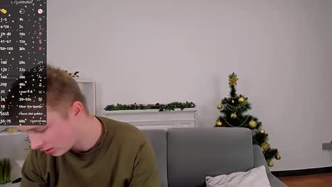 Snapshot of ollistiw chatting on 12-24-24, 08:38 Olli and Stiw online show from 12-24-24, 08:38