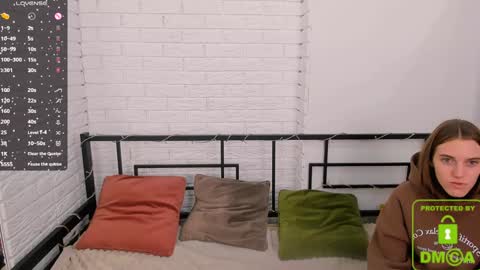 Snapshot of ollistiw chatting on 01-10-25, 08:07 Olli and Stiw online show from 01-10-25, 08:07