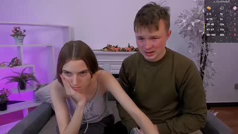 Snapshot of ollistiw chatting on 03-12-25, 07:35 Olli and Stiw online show from 03-12-25, 07:35