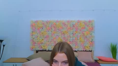 Snapshot of ollistiw chatting on 09-09-25, 07:08 Olli and Stiw online show from 09-09-25, 07:08