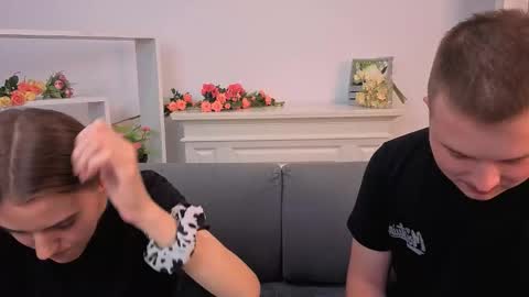 Snapshot of ollistiw chatting on 10-09-25, 08:12 Olli and Stiw online show from 10-09-25, 08:12