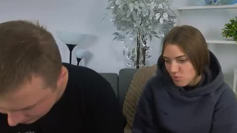 Snapshot of ollistiw chatting on 10-23-25, 07:51 Olli and Stiw online show from 10-23-25, 07:51