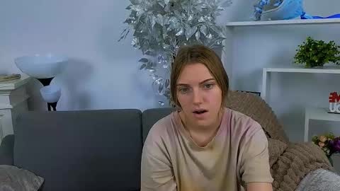 Snapshot of ollistiw chatting on 10-30-25, 07:54 Olli and Stiw online show from 10-30-25, 07:54