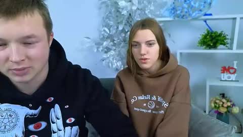 Snapshot of ollistiw chatting on 11-13-25, 09:08 Olli and Stiw online show from 11-13-25, 09:08