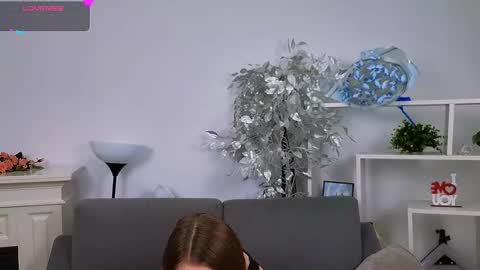 Snapshot of ollistiw chatting on 11-23-25, 09:09 Olli and Stiw online show from 11-23-25, 09:09