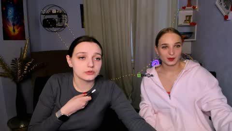 Ollivia online show from 04-22-26, 12:07