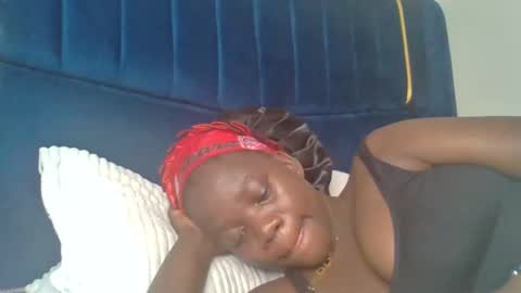 ollleina online show from 04-29-26, 01:53