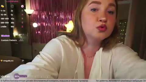 OllyDoll online show from 08-05-26, 08:33