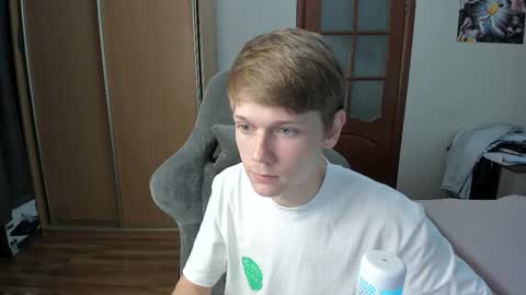 Oliver and Mira online show from 11-17-25, 10:04