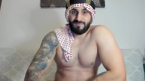 Snapshot of omar_xoxo chatting on 12-29-24, 12:52 Omar online show from 12-29-24, 12:52