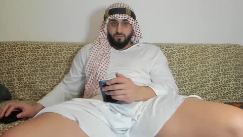 Snapshot of omar_xoxo chatting on 01-15-25, 10:46 Omar online show from 01-15-25, 10:46