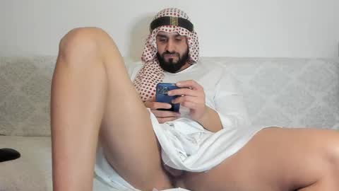 Snapshot of omar_xoxo chatting on 01-26-25, 03:17 Omar online show from 01-26-25, 03:17