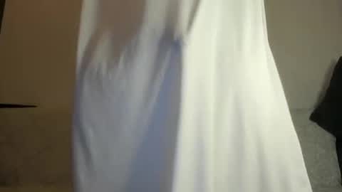 Snapshot of omar_xoxo chatting on 09-20-25, 08:32 Omar online show from 09-20-25, 08:32