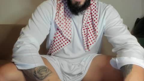 Snapshot of omar_xoxo chatting on 11-20-25, 07:30 Omar online show from 11-20-25, 07:30