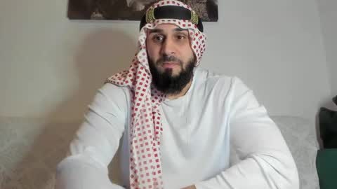 Snapshot of omar_xoxo chatting on 11-27-25, 09:06 Omar online show from 11-27-25, 09:06