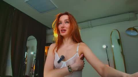 Snapshot of omeliadior chatting on 05-01-26, 04:55 Miss Omelia online show from 05-01-26, 04:55