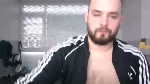 Snapshot of omgwhereim chatting on 01-12-25, 02:09 omgwhereim online show from 01-12-25, 02:09