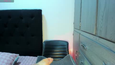 Snapshot of on_tefa chatting on 07-08-26, 10:14 Violette online show from 07-08-26, 10:14