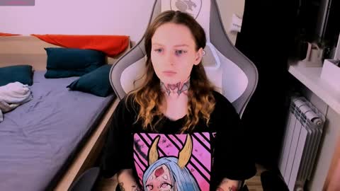 on_yxxx online show from 12-17-24, 03:49