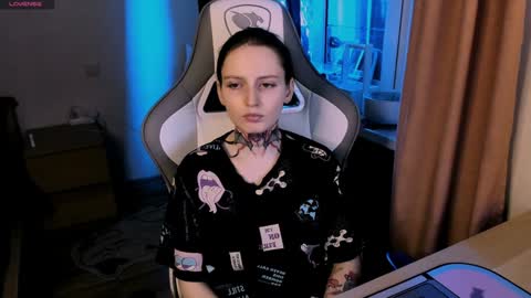 on_yxxx online show from 12-21-24, 07:06