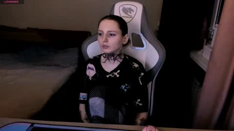 on_yxxx online show from 12-24-24, 09:33