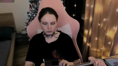 on_yxxx online show from 12-18-25, 07:31