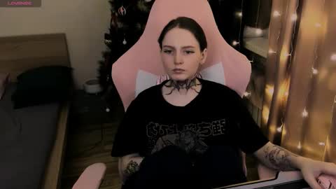 on_yxxx online show from 12-20-25, 09:22